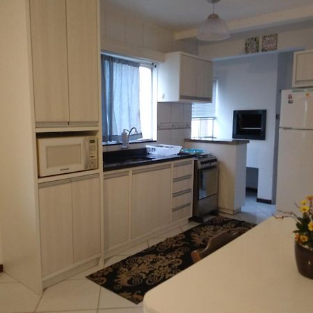 Otimo Apartamento Na Praia Dos Ingleses Gaivotas 70M Do Mar Florianopolis Bagian luar foto