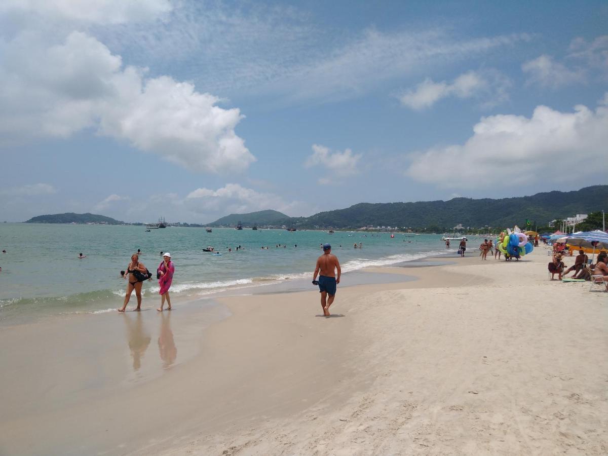 Otimo Apartamento Na Praia Dos Ingleses Gaivotas 70M Do Mar Florianopolis Bagian luar foto